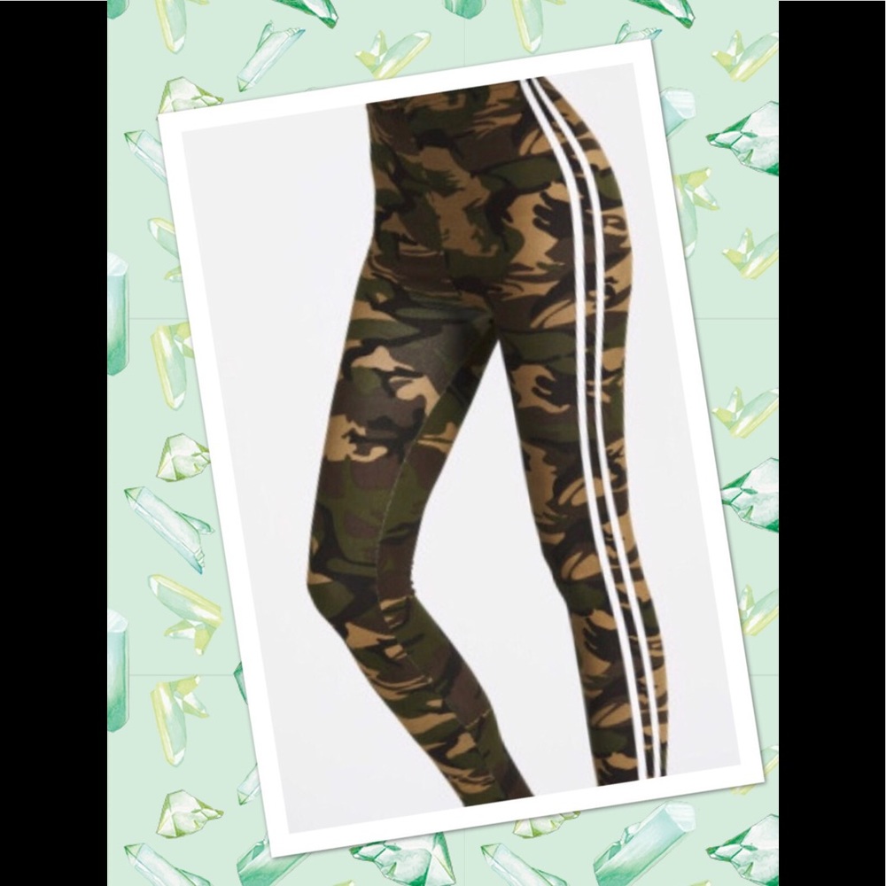 SALE!!! Camo print leggings